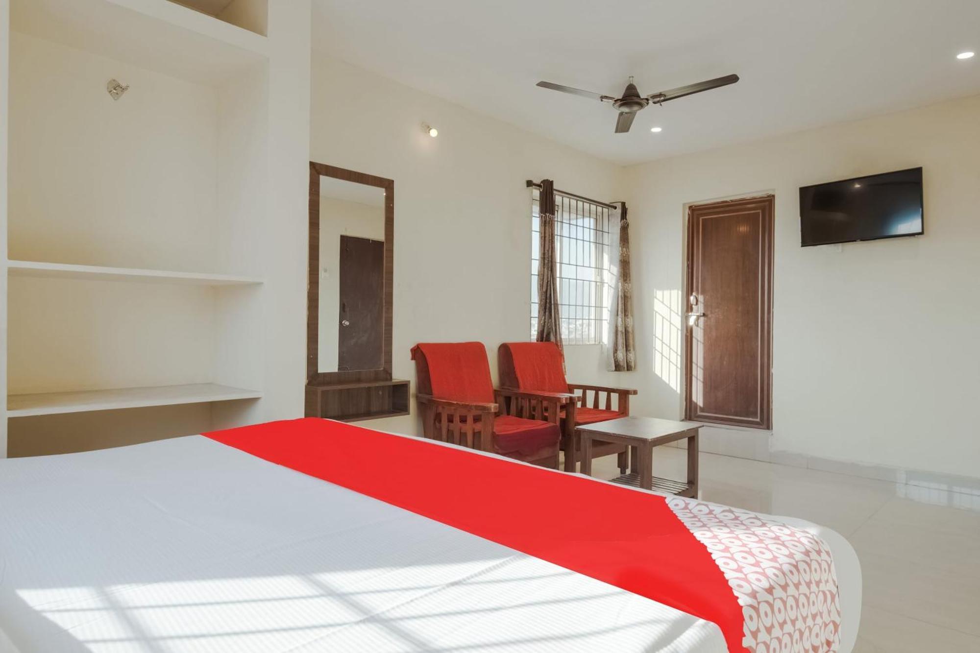 Hotel O Anu Grand Visakhapatnam Esterno foto
