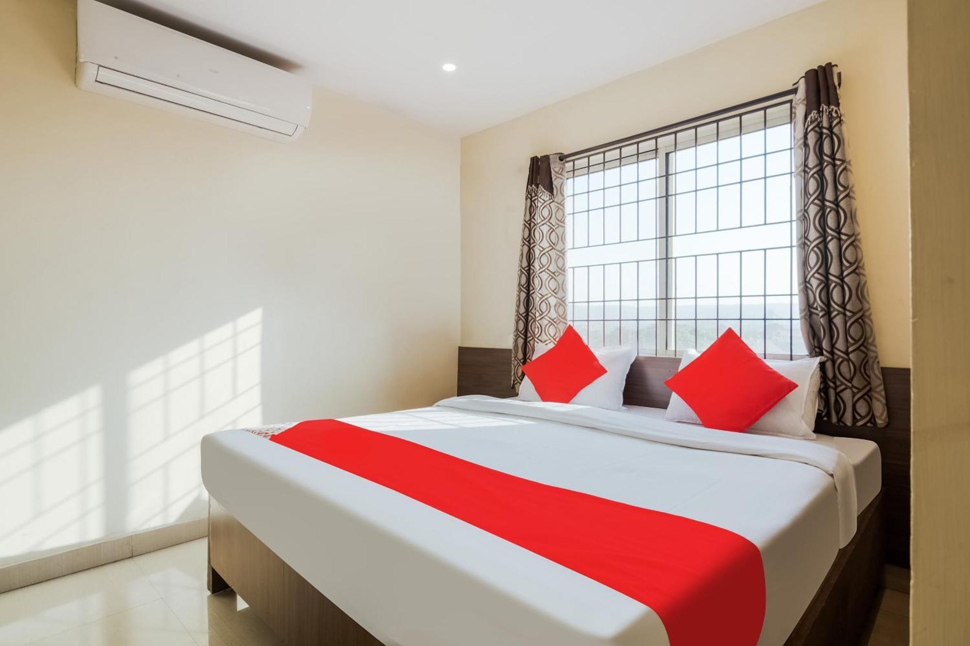 Hotel O Anu Grand Visakhapatnam Esterno foto